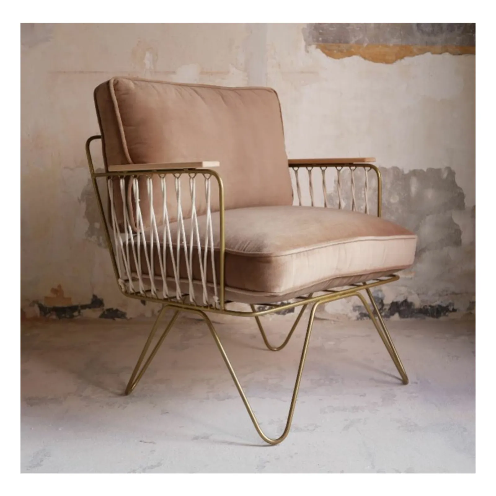 Fauteuil Croisette en Velours Doré